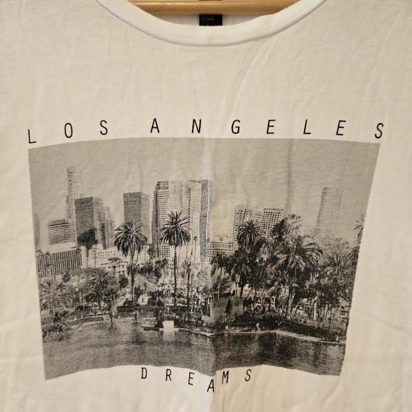 Forever21 Los Angeles white and black cityscape graphic tshirt small - Picture 2 of 5